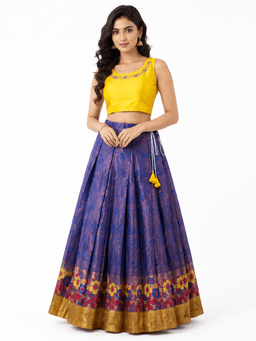 PATTUPAVADA AND BLOUSE thumbnail 1
