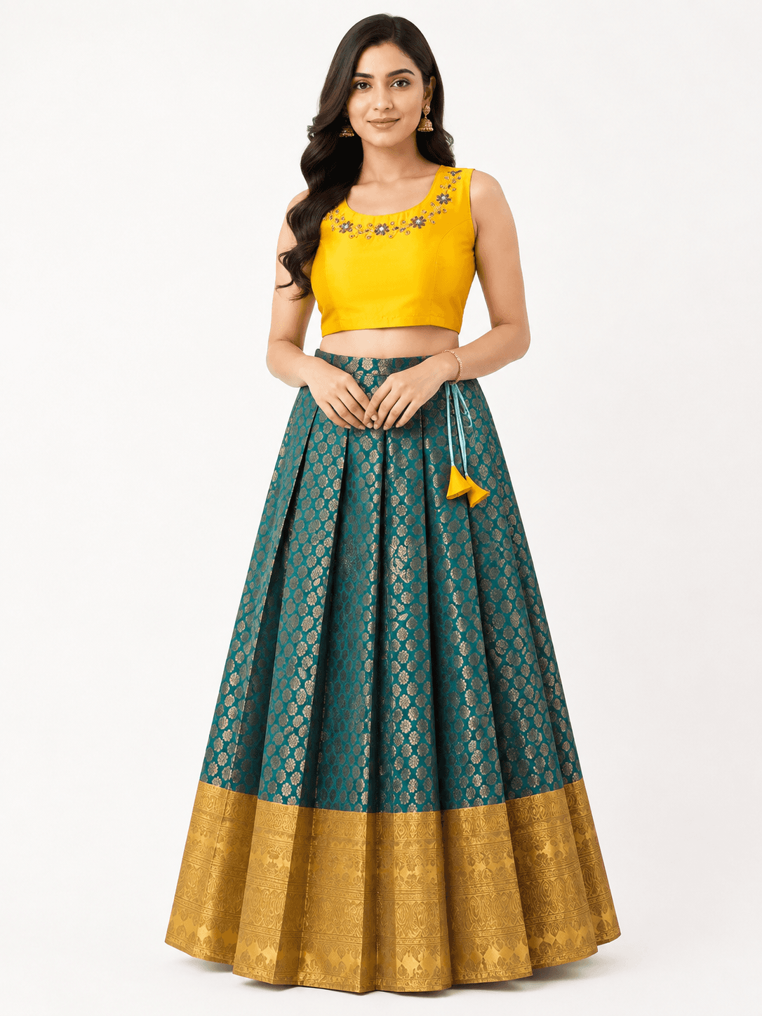 PATTUPAVADA AND BLOUSE