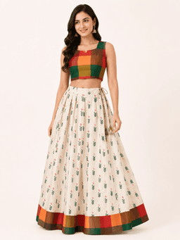 PATTUPAVADA AND BLOUSE thumbnail 1